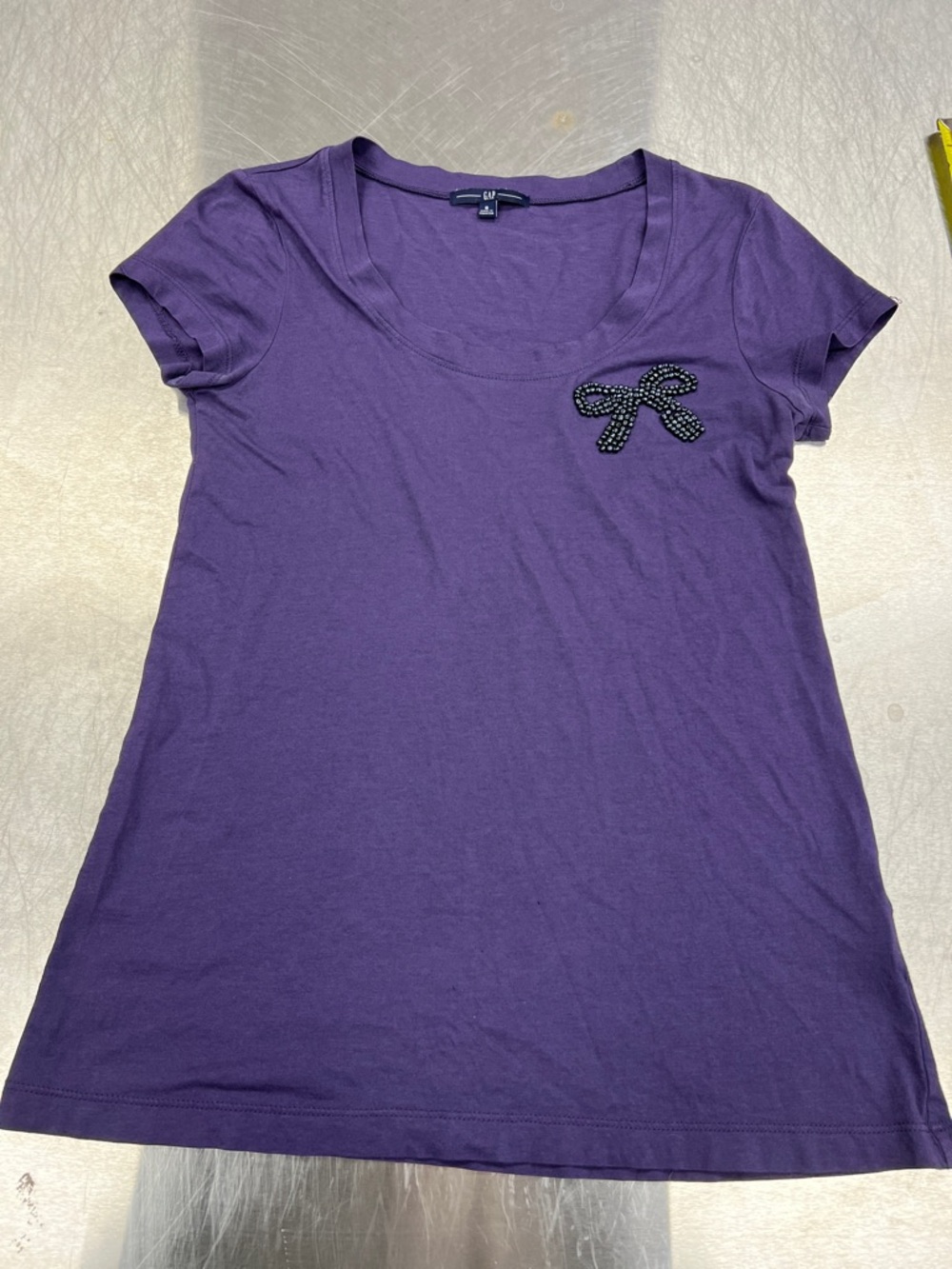 GAP Women's Dark Purple Scoop Neck Tee with Bow Appliqué